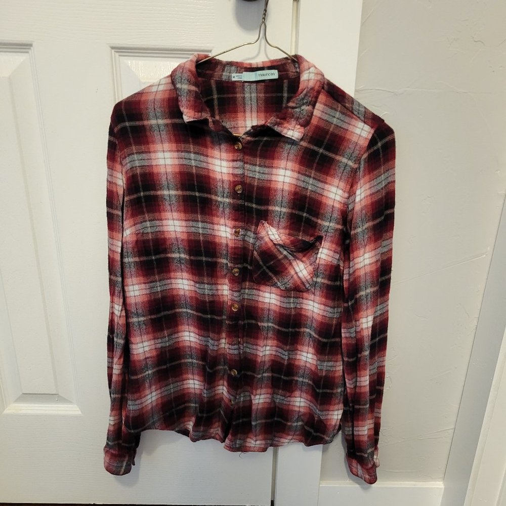EUC Maurices Red and Black Button Down Shirt Notched Collar - Picture 2 of 7